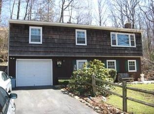 122 Lake Shore Dr, Hewitt, NJ 07421