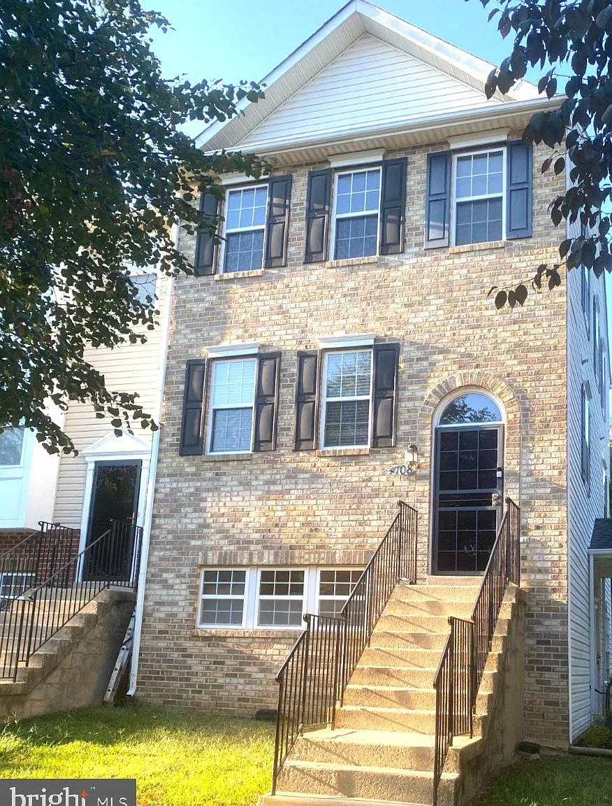 Applegate Condo — Photo 2
