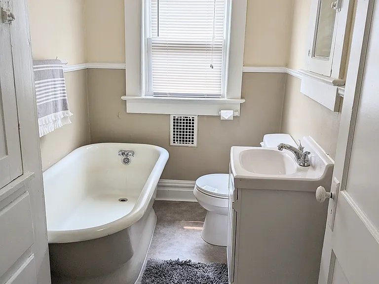 2208 Highland Ave — Photo 15