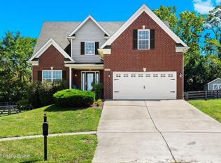 602 Falcon Ridge Ln, Lagrange, KY 40031