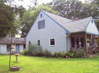 19 Burnham St, Charlestown, RI 02813