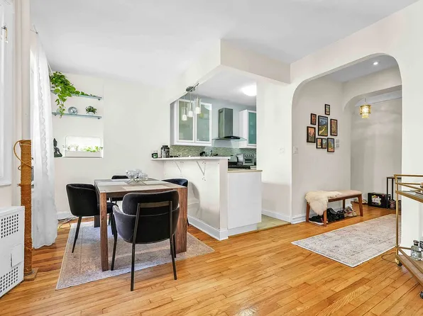 47-20 42nd St APT 4C, Queens, NY 11104