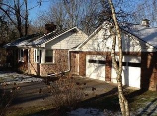 201 E Moorestown Rd, Wind Gap, PA 18091