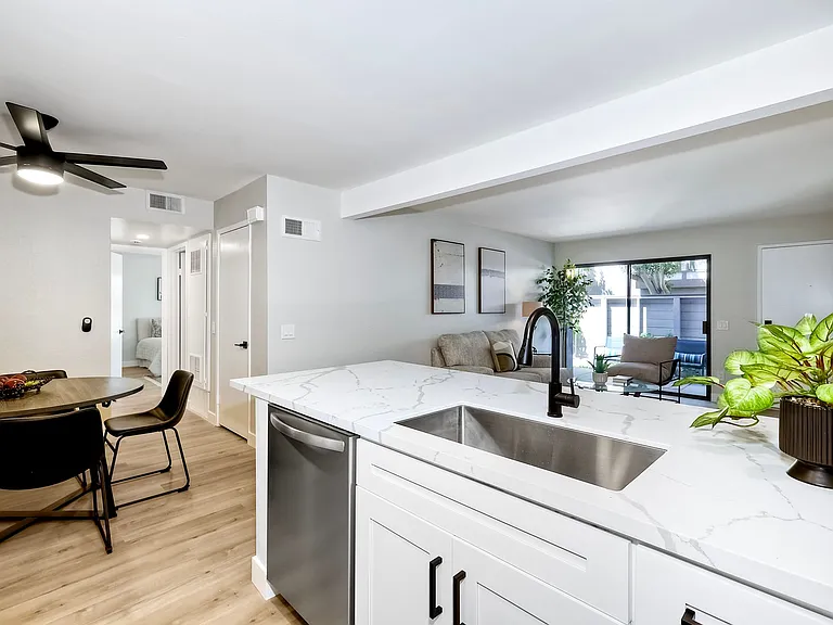 9209 Village Glen Dr #146 — Photo 3