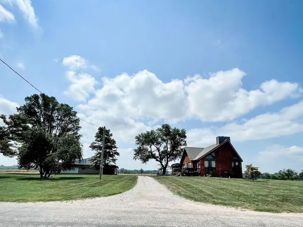 2101 E Henry Rd, Vincennes, IN 47591