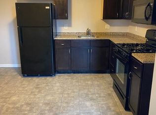 671 Durfee St APT 1, Fall River, MA 02720