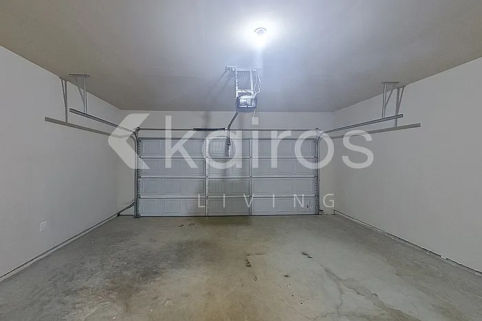 1139 Freedom Pkwy — Photo 18