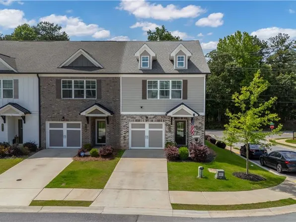 5104 Fox Den Rd, Oakwood, GA 30566