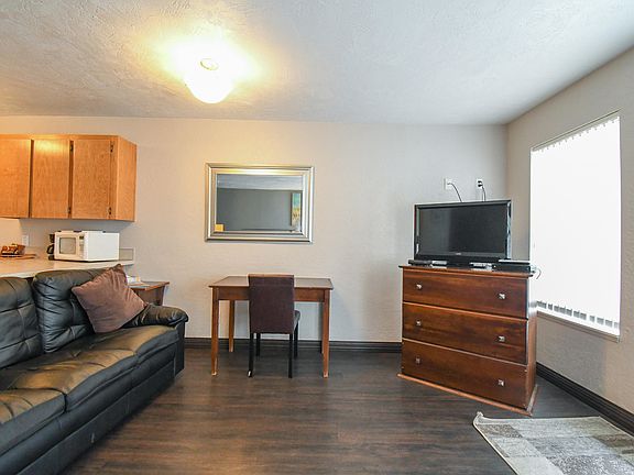 3rd image of 701 NW Coast St APT 210