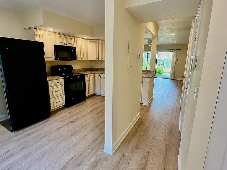 16551 Brigadoon Dr — Photo 1