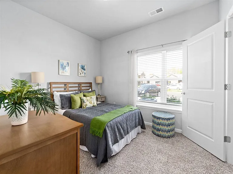 Highview Pointe — Photo 16