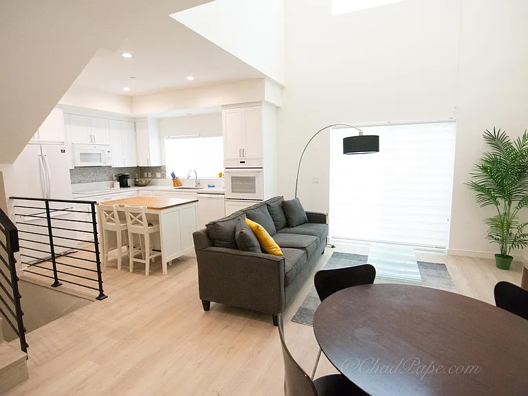 1187 Crenshaw Blvd #103 — Photo 48