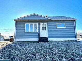 1602 Merryview Ln, Hibbing, MN 55746