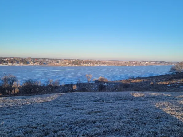 8351 31 1/2 St SE, Jamestown, ND 58401