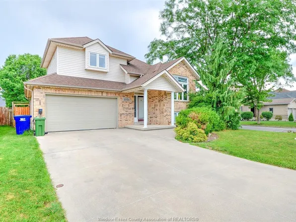 1051 Cora Greenwood Dr, Windsor, ON N8P 1K2