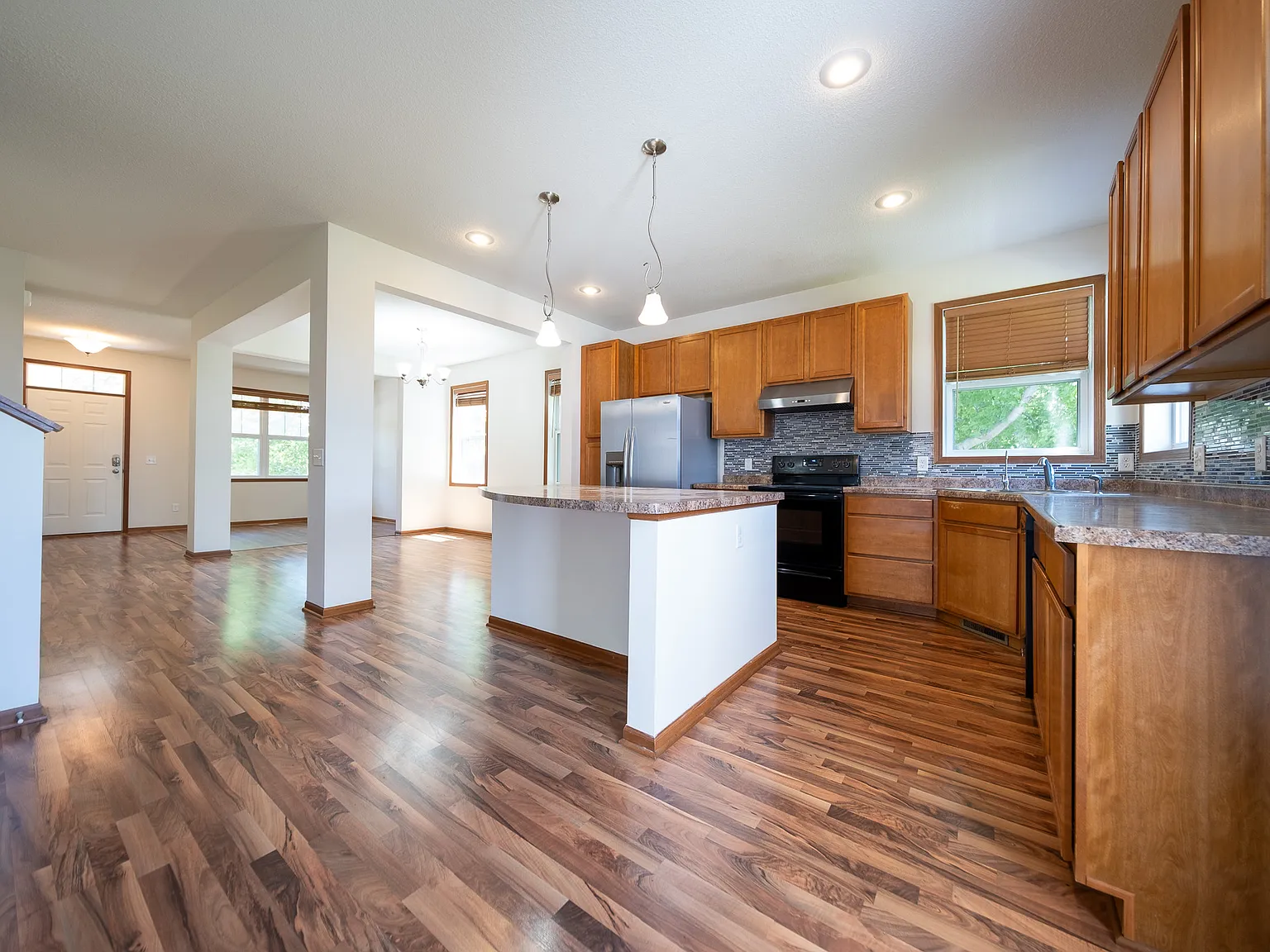 Spring Creek Drive, Carver (1814) Rs Kk1 *Hwp* - 1 — Photo 1