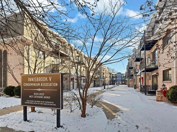 8521 W Catherine Ave Unit 178, Chicago, IL 60656