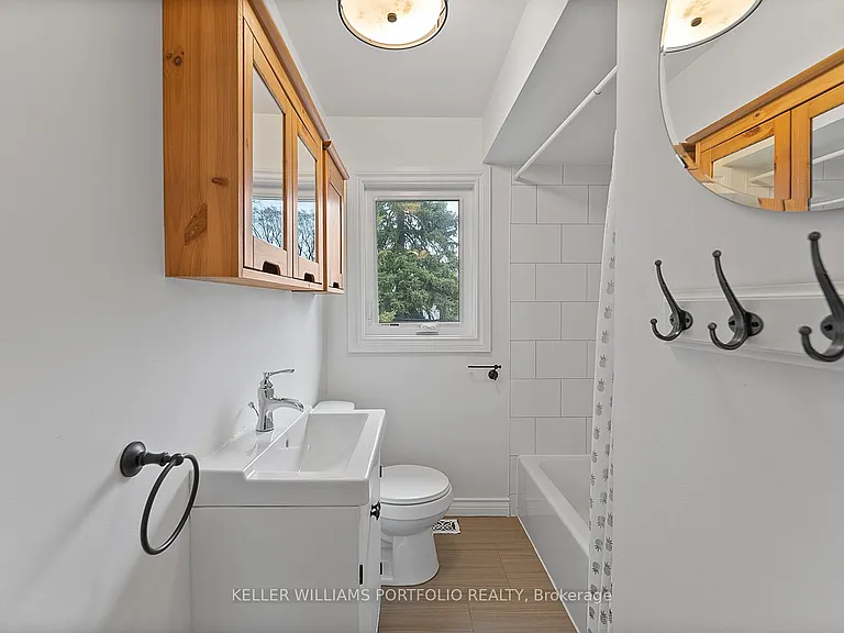 40 Scarboro Cres — Photo 37