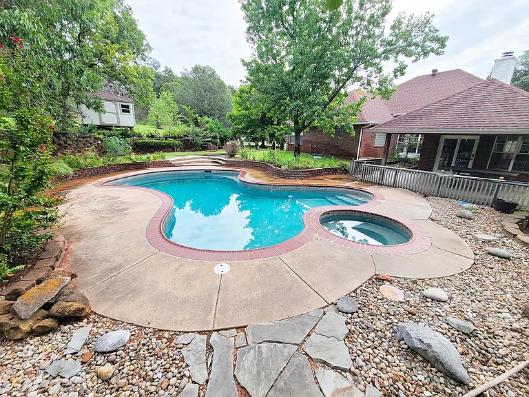 6029 Covey Run Dr — Photo 32