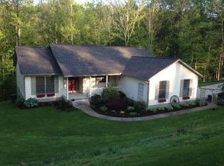47625 Cherry Wood Dr, Saint Clairsville, OH 43950