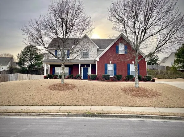 1098 Fountain Lakes Ct, Lawrenceville, GA 30043