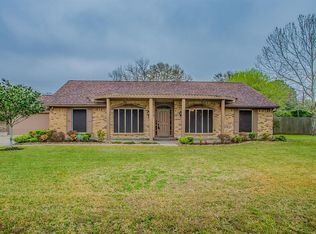 1903 Washington Irving Dr, Pearland, TX 77581