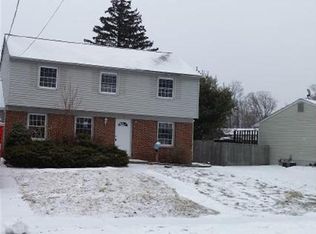 17 Green Tree Rd, Stratford, NJ 08084