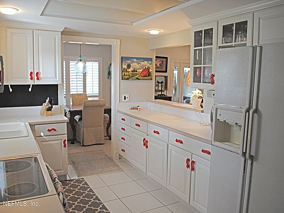 4th image of 10117 Leisure Ln