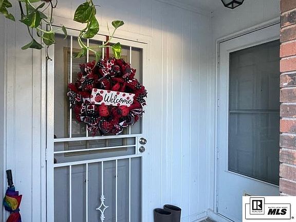 3rd image of 536 Birchwood Dr