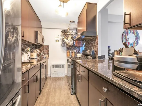 400 Cozine Avenue #2D, Brooklyn, NY 11207