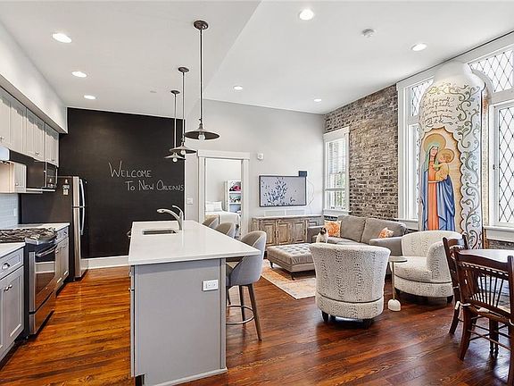 3rd image of 1215 Louisiana Ave APT 303