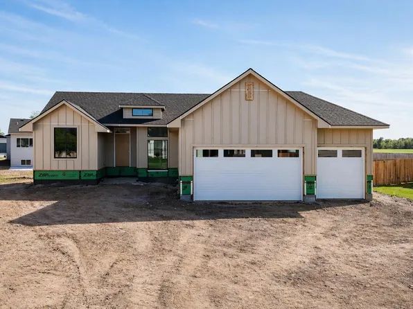 5915 N Saint Paul Ct, Wichita, KS 67204