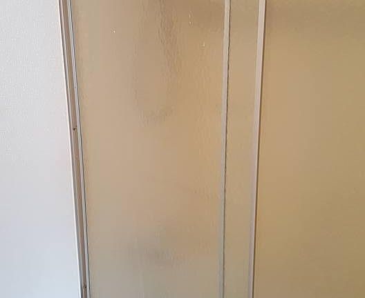 Bathroom Shower & Tub