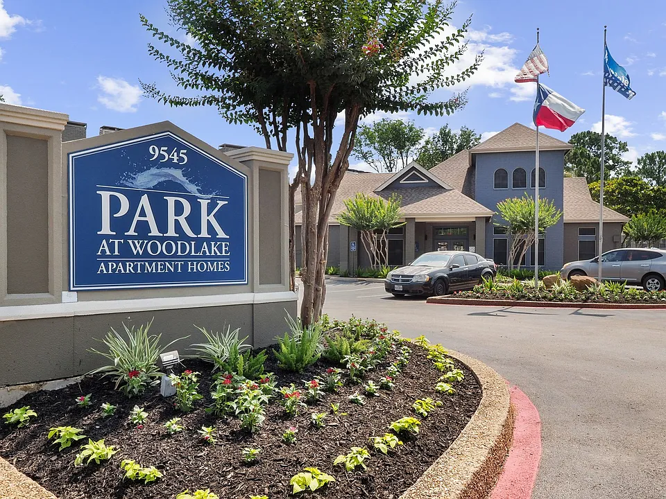Park at Woodlake