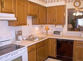 9323A Loch Lea Ln, Louisville, KY 40291