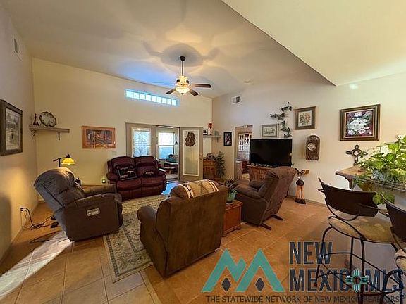 2nd image of 3006 Hook Rd SE