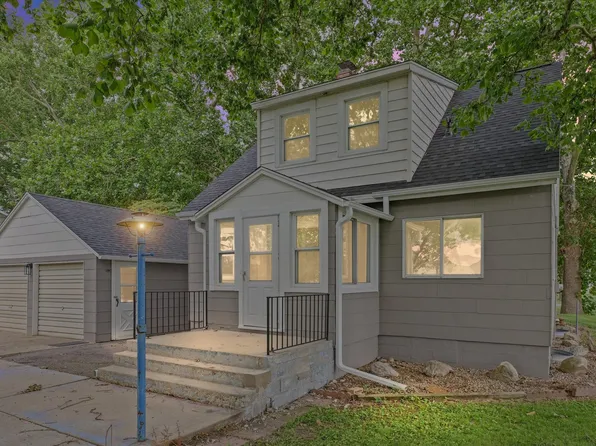 105 N Madison St, Sibley, IL 61773