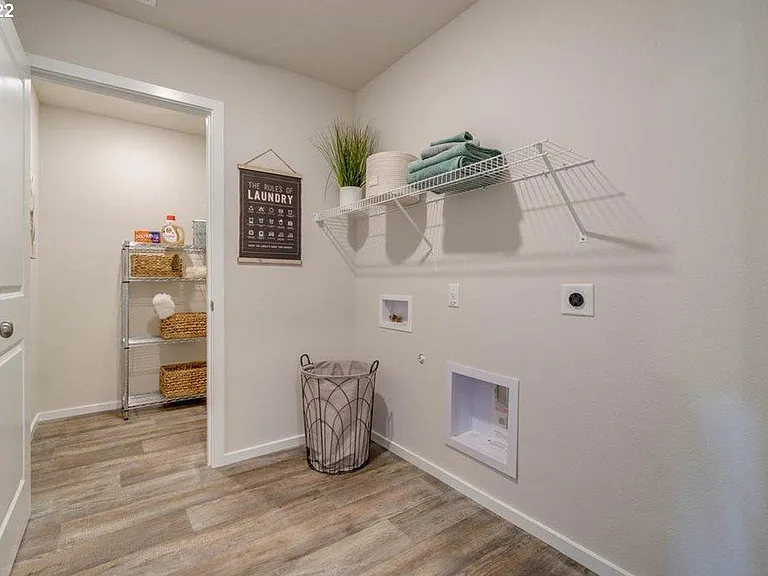 2251 Halter Dr — Photo 4