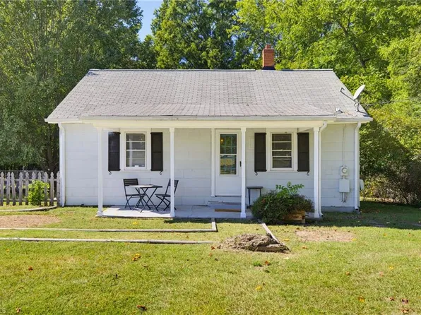 914 Phineas Dr, Kernersville, NC 27284