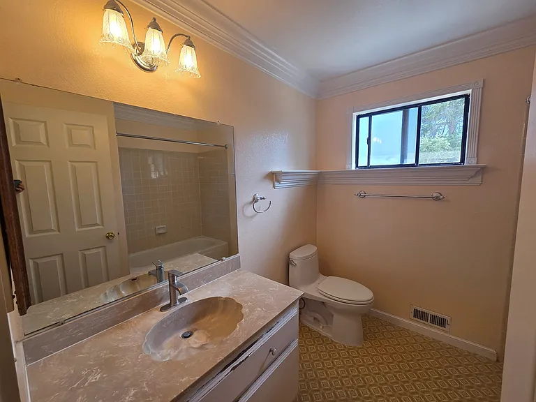 11732 Bloomington Way — Photo 16