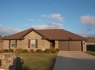 502 Samuel Loyce Dr, Searcy, AR 72143