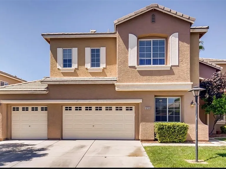 8209 Glistening Rush St — Photo 1