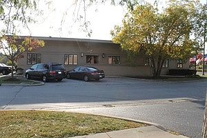 3rd image of 3S220 Warren Ave