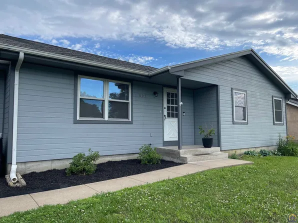 605 W Osborn St, Carbondale, KS 66414