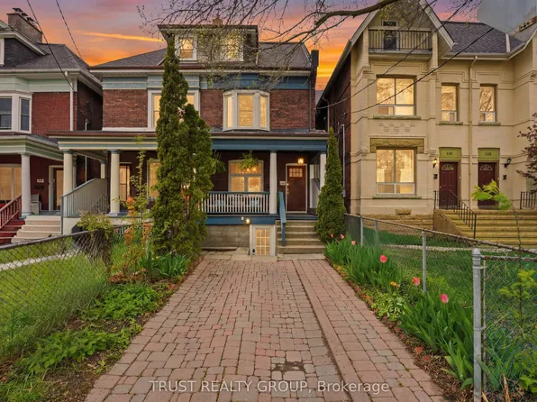 134 Close Ave, Toronto, ON M6K 2V5
