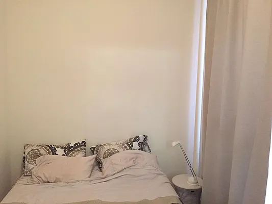 Rented by Salon Realty Corp | media 8