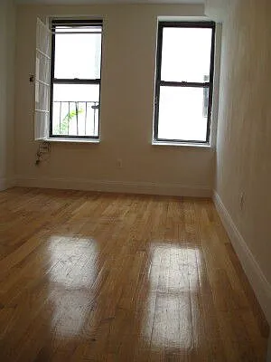 Rented by Tower Brokerage | media 30