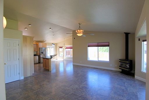 2nd image of 447 Meagan Dr