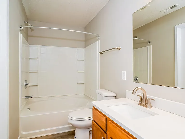 10767 Miller Dr — Photo 15