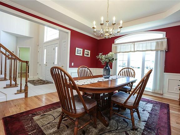 5th image of 11 Whisperwood Dr